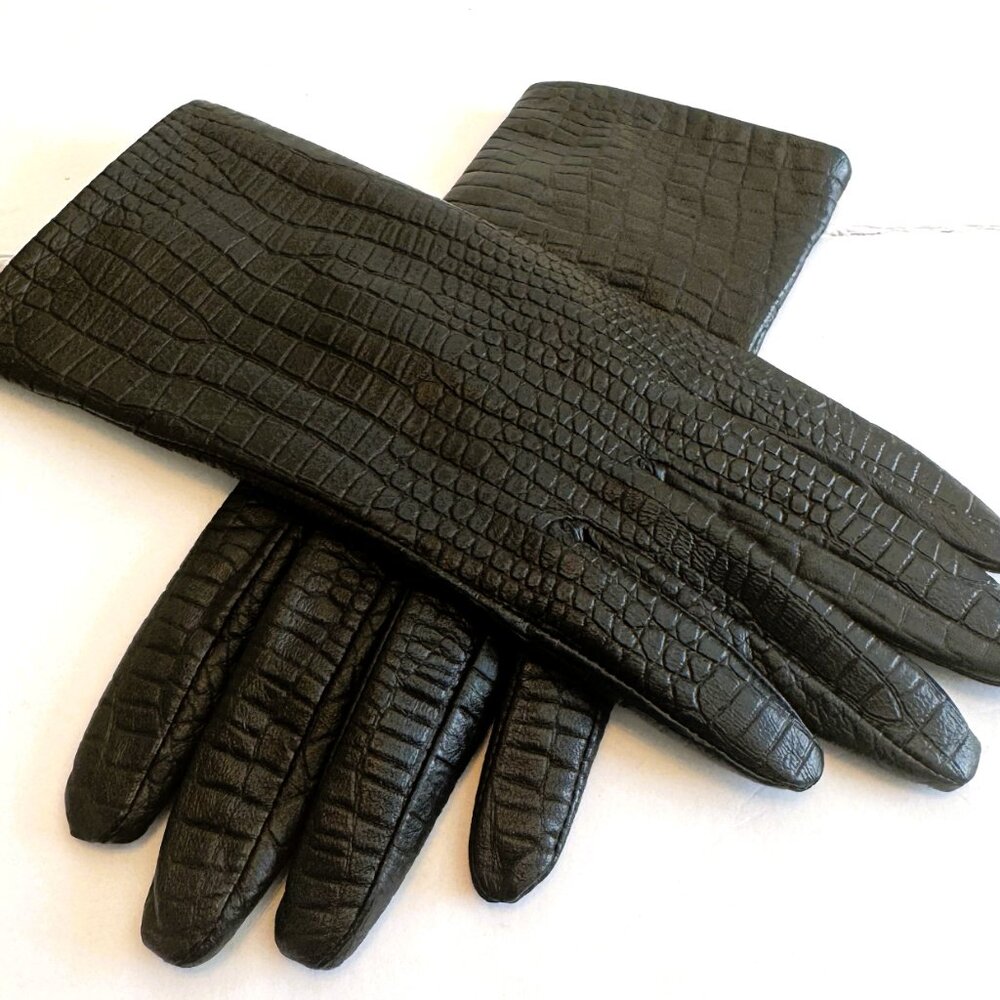 Black Women's Faux Croc Pattern, Leather lined Gloves, Size Med. 7 - 7 1/2.